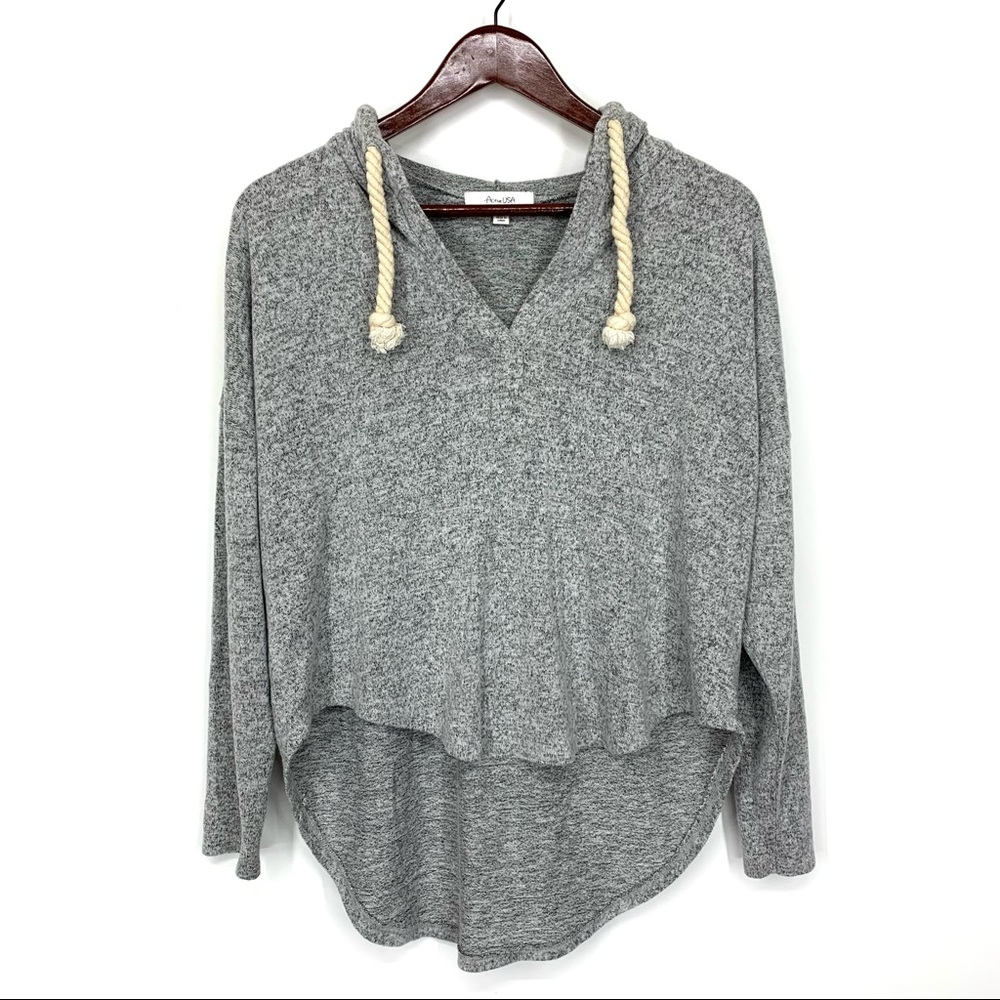 Leaving My Closet In December Active USA Static Gray Sweater Thin Hoodie